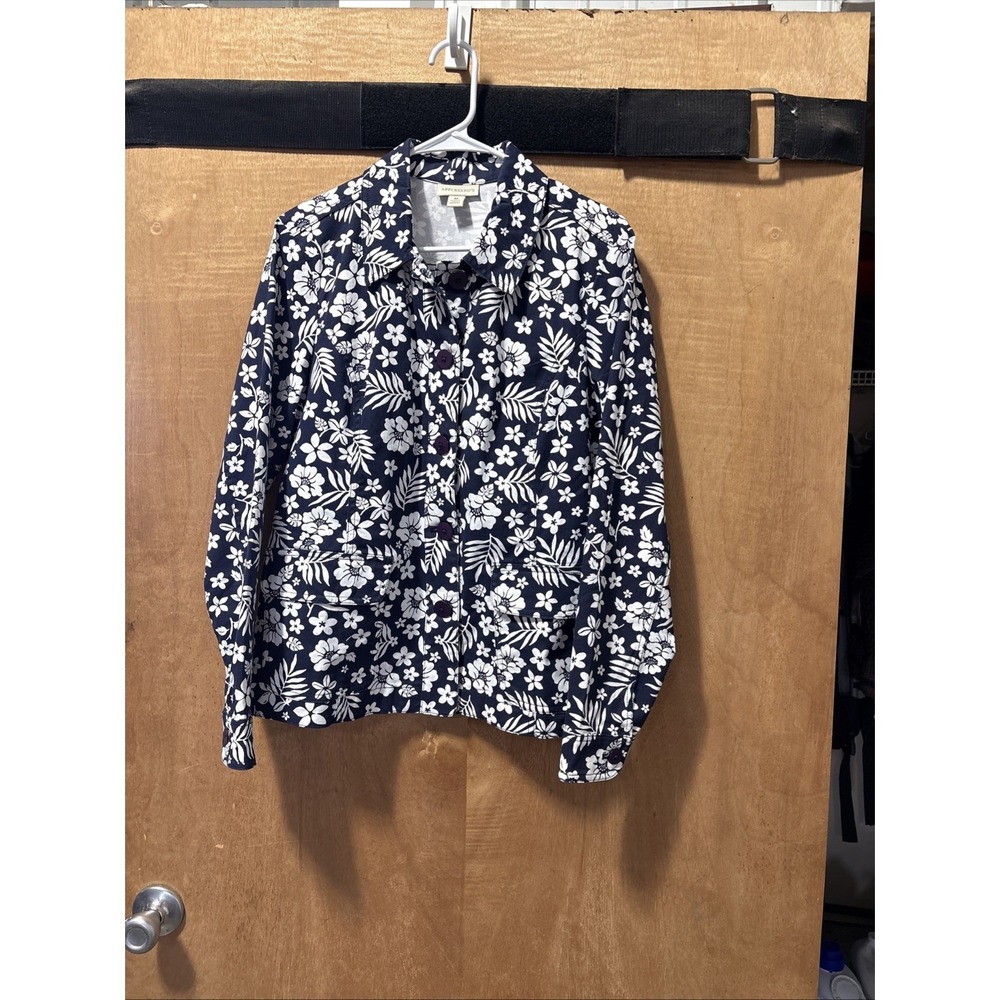 Appleseed's Navy/white floral print‎ button down jean blazer jacket size M